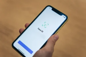 Face ID do iPhone 18 - Imagem: Reprodução.