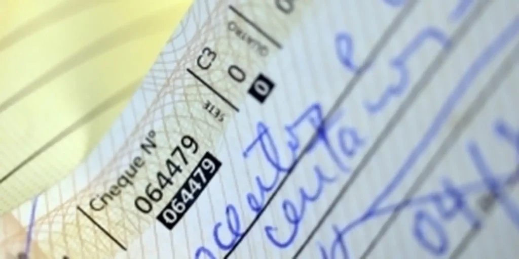 Cheque resiste ao Pix - Imagem: Reprodução.
